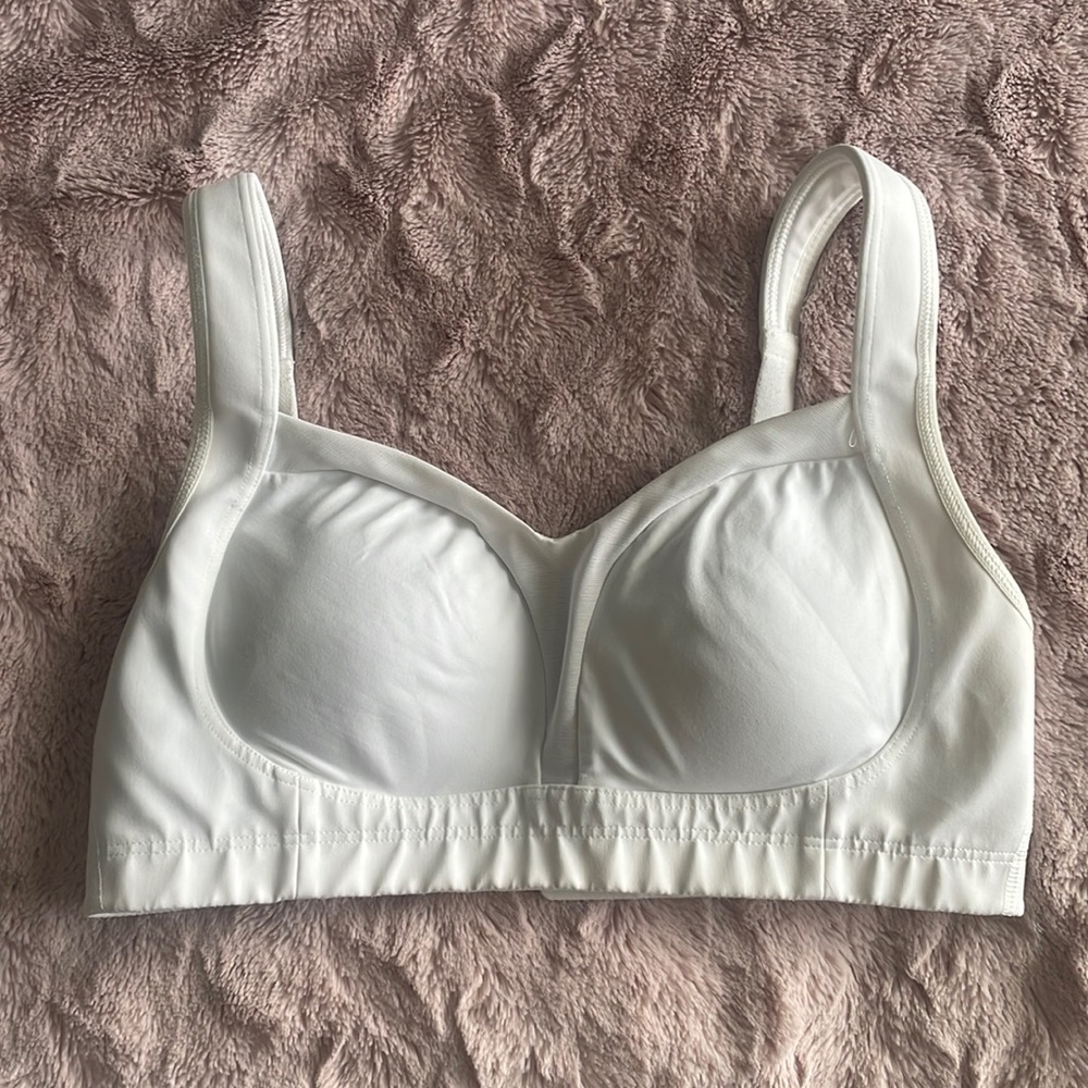 Lululemon bra 32DD